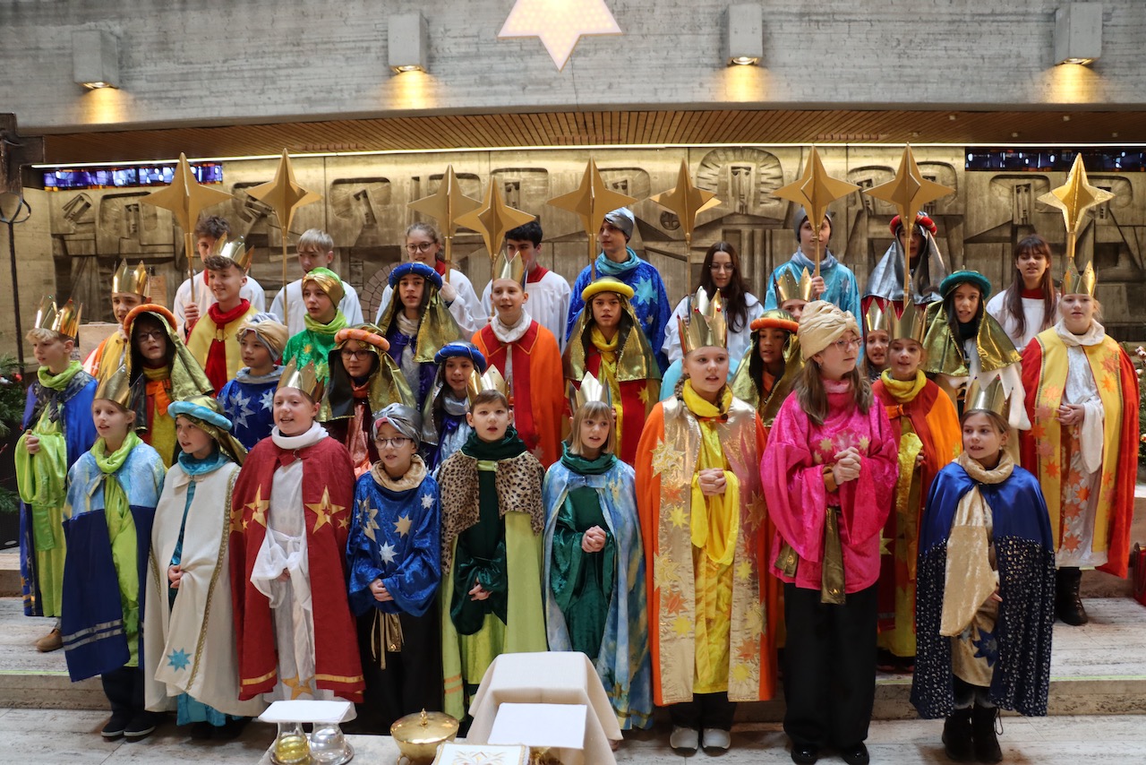 695 Sternsinger