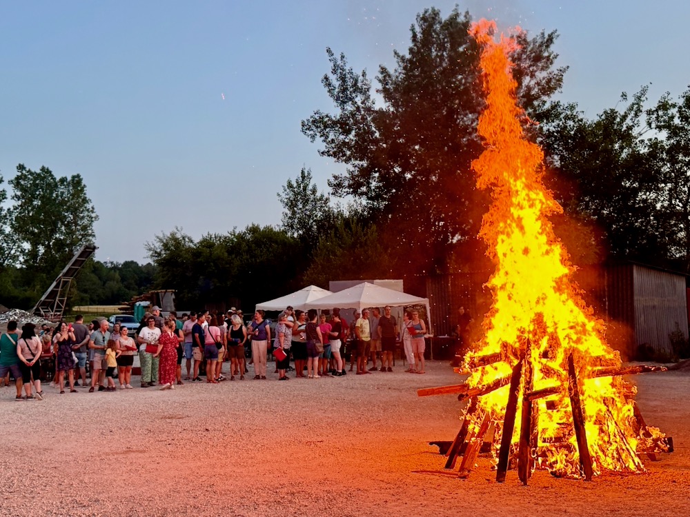 729 Johannisfeuer